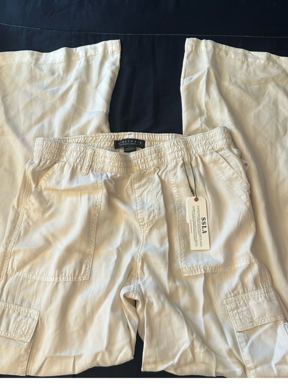 Women Cream Cargo Wide-Leg Pants - Picture 6 of 6